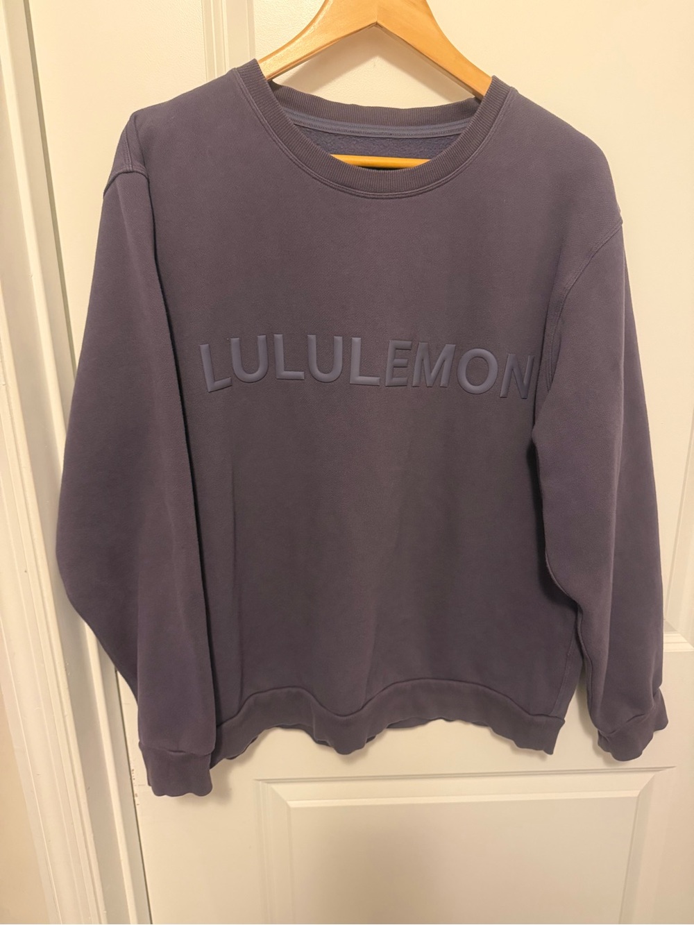 lululemon Women's spell out Crewneck Sweatshirt -Purple